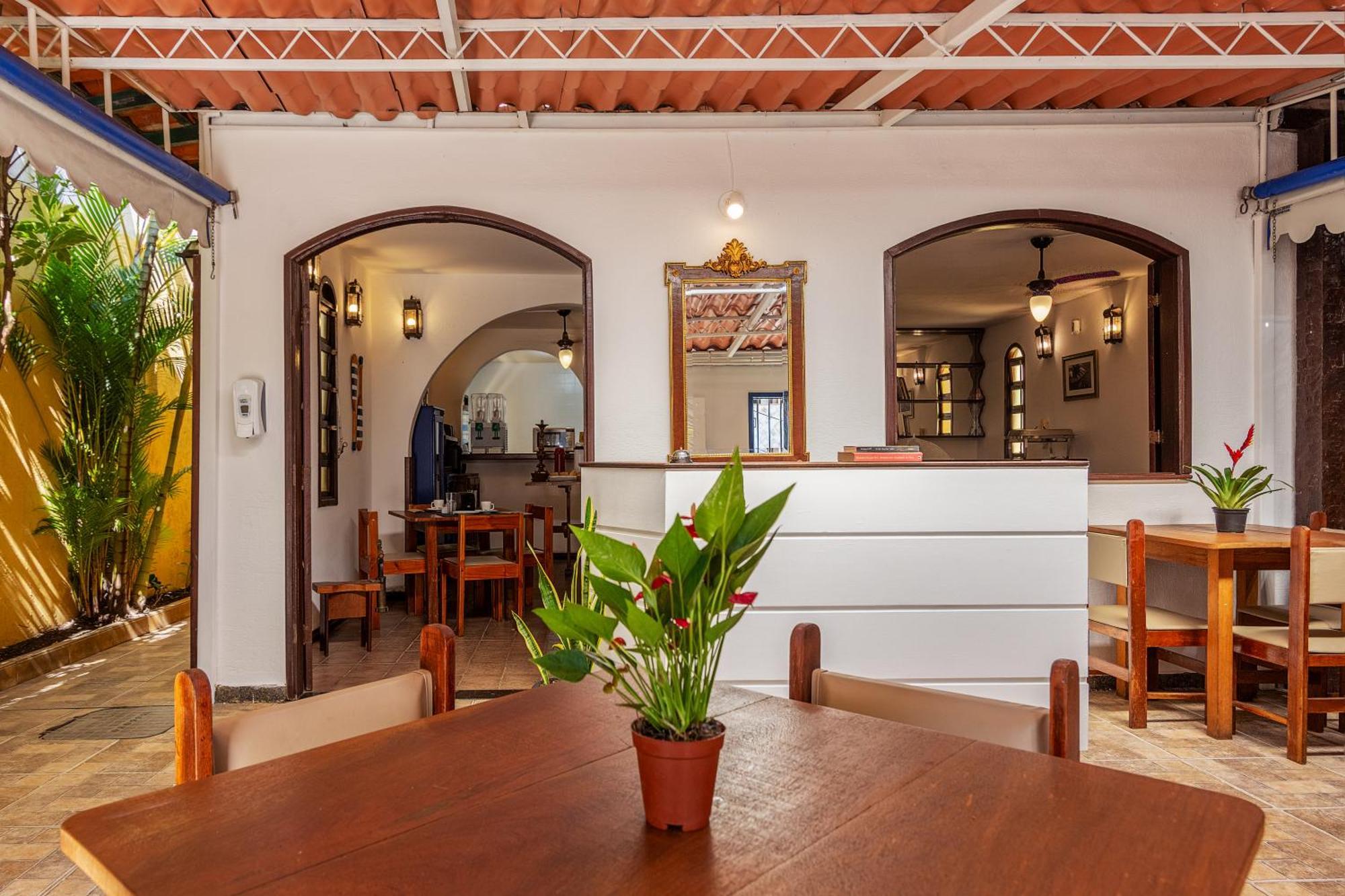 Via Mar Aparthotel